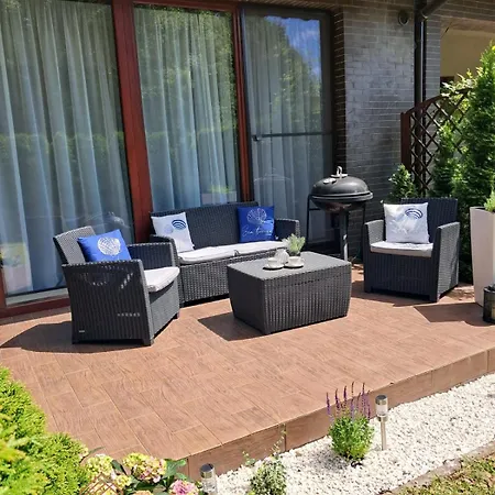 Blue Waves Appartement *